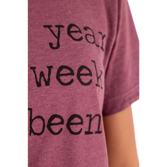 Heather Maroon "What a Year" Graphic Tee - M - Picture 7 of 8